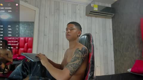 _erick_j online show from April 19, 7:49 pm