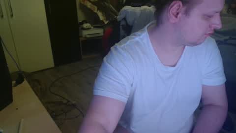 _kitsu_ online show from October 12, 5:23 am