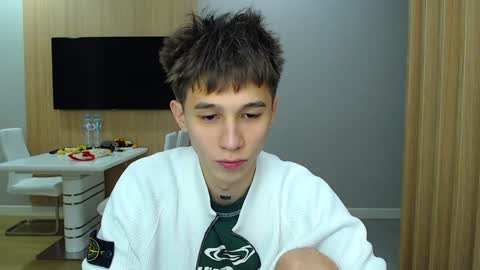 Kurt online show from December 13, 12:20 am