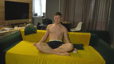 OLIVERERENMARCUSpvt is open online show from September 25, 11:53 am