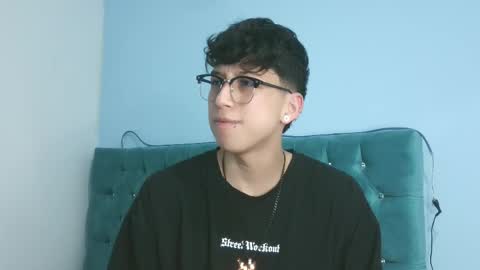 Thomas online show from April 16, 2:33 am