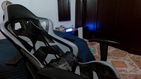 aarman online show from November 22, 11:37 pm