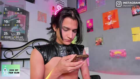 Aaron  online show from January 24, 12:41 pm