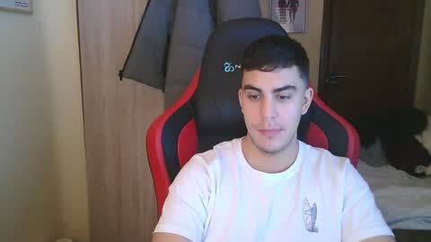 aaronlavine online show from December 23, 3:33 pm