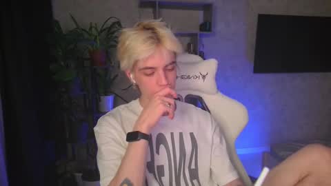 Nick online show from December 4, 3:41 pm