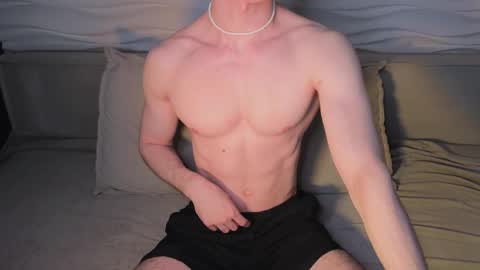 Snapshot of adam_21cm chatting on October 22, 4:10 pm Adam online show from October 22, 4:10 pm