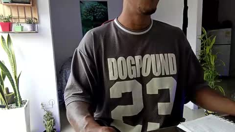 Adam Valencia online show from January 5, 6:00 pm