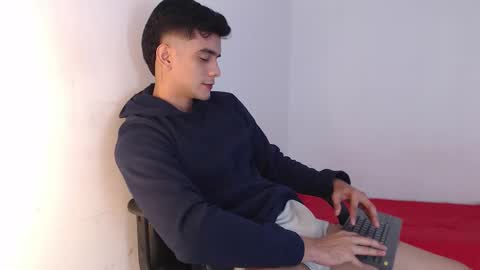 jhoan online show from October 25, 7:21 am