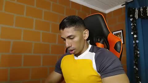 Adan Sin online show from January 28, 3:25 pm