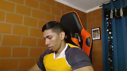 Adan Sin online show from February 6, 2:37 pm