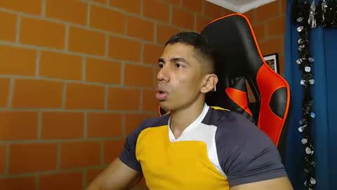 Adan Sin online show from January 9, 6:47 pm