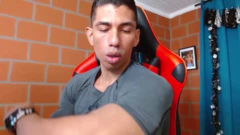 Adan Sin online show from December 14, 3:58 pm