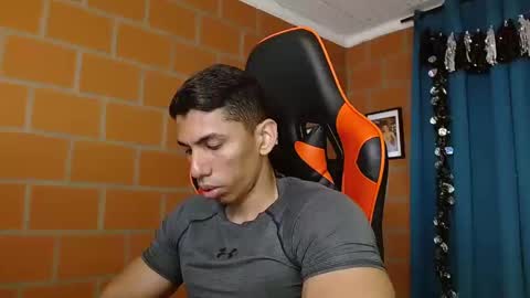 Adan Sin online show from February 8, 4:25 pm