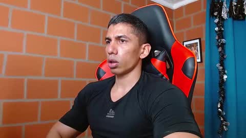 Adan Sin online show from December 31, 4:46 pm