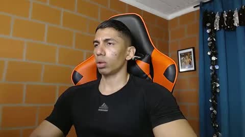 Adan Sin online show from February 17, 3:31 pm