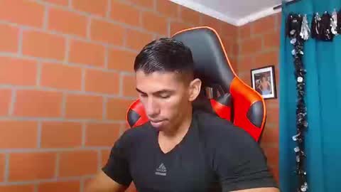 Adan Sin online show from December 6, 3:00 pm