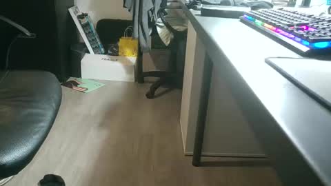 adonysse online show from November 18, 7:12 am