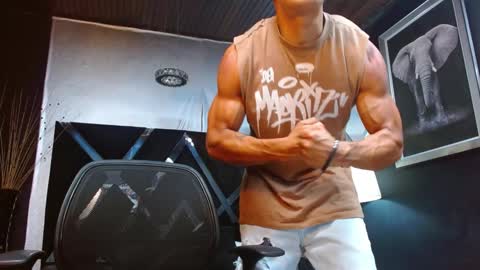   online show from December 18, 12:18 pm