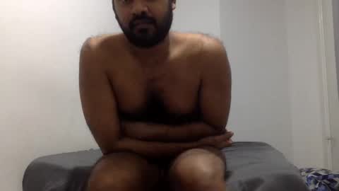 aggaggs online show from February 3, 6:39 pm