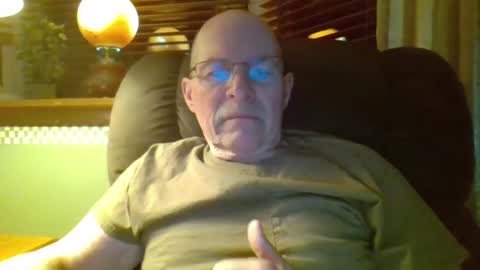 Snapshot of aguynrkfrd chatting on February 2, 10:24 am aguynrkfrd online show from February 2, 10:24 am