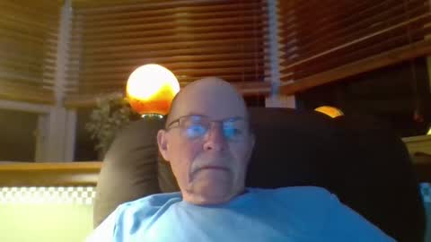 Snapshot of aguynrkfrd chatting on October 3, 9:47 am aguynrkfrd online show from October 3, 9:47 am