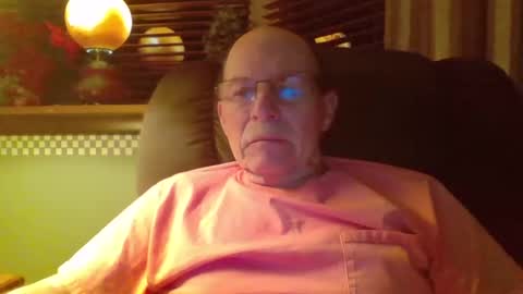 Snapshot of aguynrkfrd chatting on December 21, 10:28 am aguynrkfrd online show from December 21, 10:28 am