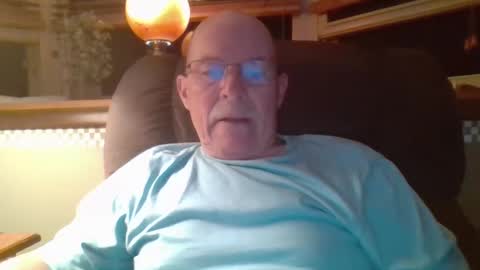 Snapshot of aguynrkfrd chatting on September 22, 9:31 am aguynrkfrd online show from September 22, 9:31 am