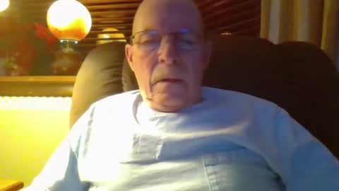 Snapshot of aguynrkfrd chatting on December 2, 9:55 am aguynrkfrd online show from December 2, 9:55 am