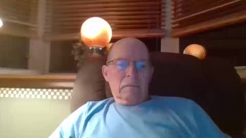 Snapshot of aguynrkfrd chatting on October 10, 9:47 am aguynrkfrd online show from October 10, 9:47 am