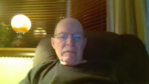 Snapshot of aguynrkfrd chatting on January 15, 10:17 am aguynrkfrd online show from January 15, 10:17 am