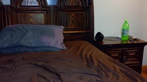 Blue Eyed Handsome Man online show from March 25, 1:09 am