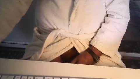 Ole online show from November 12, 9:37 am