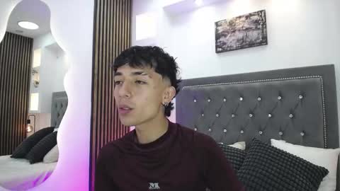 Aiden online show from February 21, 1:12 pm