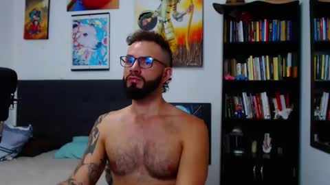 akiles online show from November 7, 11:41 pm