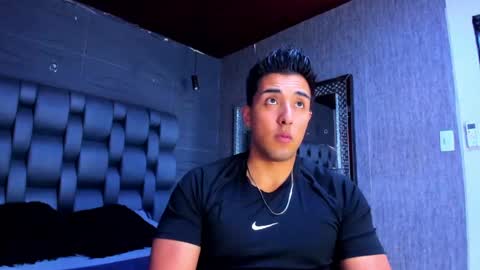 Alan greek online show from April 19, 8:33 pm