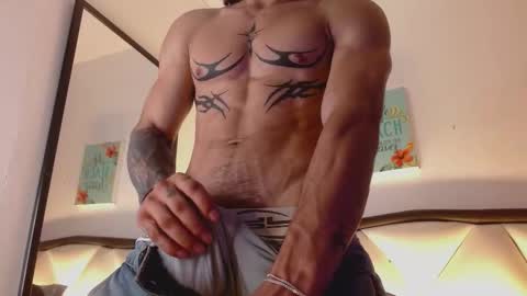 Snapshot of albertbernal69 chatting on October 22, 4:16 am Albert online show from October 22, 4:16 am