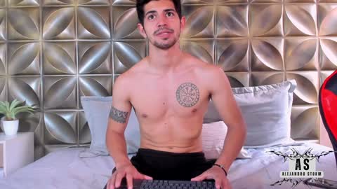 Alejo  online show from January 27, 7:03 pm