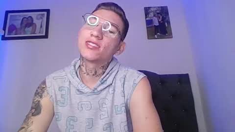 alejo online show from April 24, 2:58 am