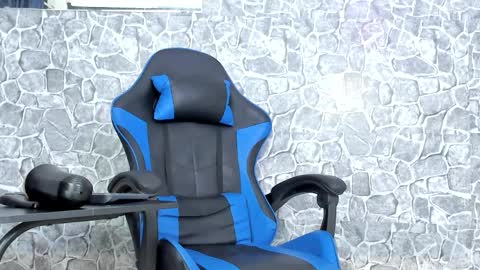 alejo peverell online show from April 6, 8:53 pm