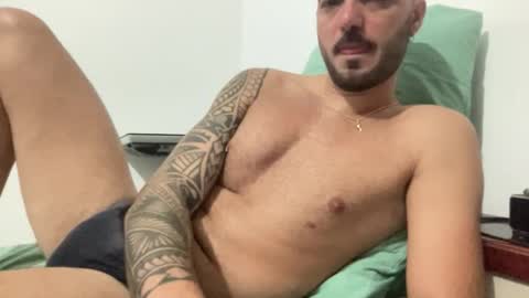 alessandromori91 online show from September 16, 11:49 pm