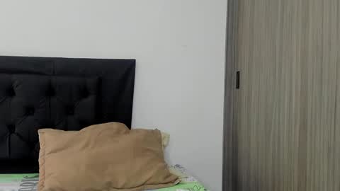 Snapshot of alex_connorr chatting on January 14, 3:15 pm alex_connorr online show from January 14, 3:15 pm