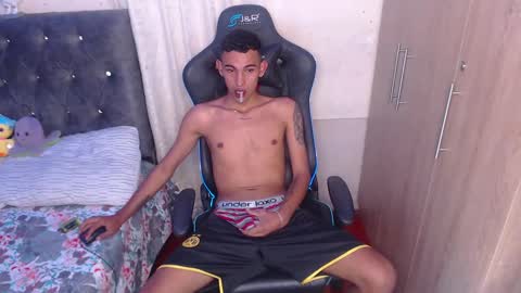 Alex online show from January 25, 8:10 pm