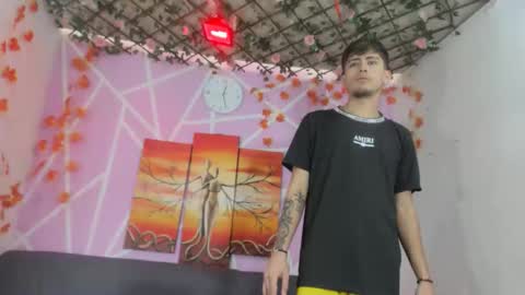 chicos hot online show from October 29, 3:48 pm