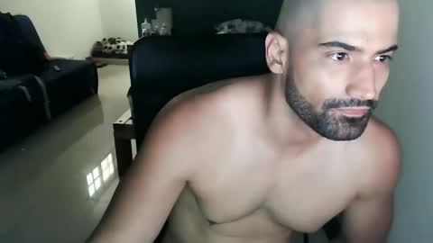 Snapshot of alexisrodriguez_ chatting on October 28, 6:32 pm alexisrodriguez_ online show from October 28, 6:32 pm