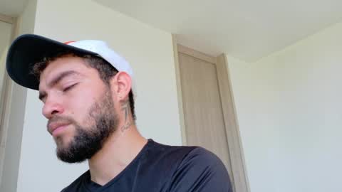 Alex online show from April 4, 6:16 pm