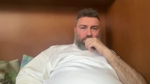 alfali online show from February 1, 1:21 pm