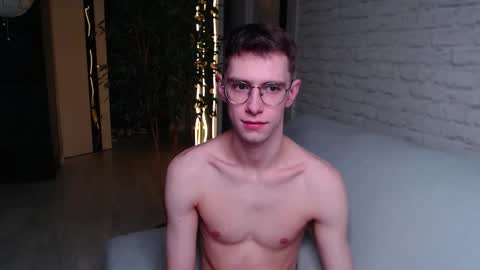 Alfie online show from October 19, 7:33 am