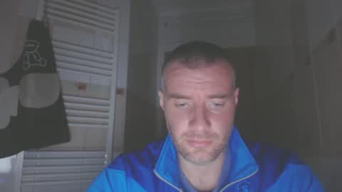 alfiesolomons87 online show from April 7, 6:30 pm