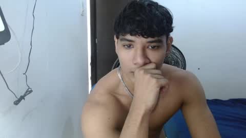 alfred_cantillo online show from April 13, 9:04 pm