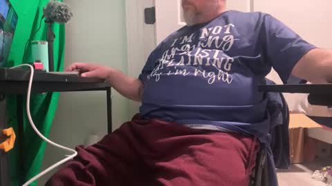 Allergictolove online show from February 9, 5:01 pm